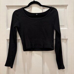 Uniqlo ribbed crop top